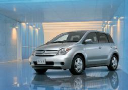 丰田推出新小型车“ist” 约10.1万元