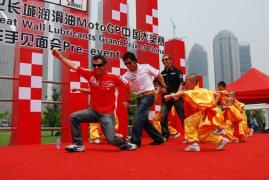 MotoGP上海站即将拉开序幕  车手浦东金茂感受中国文化