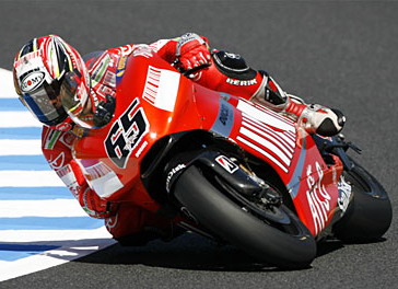 MotoGP：卡皮罗西日本站折桂 斯通纳加冕车手总冠军