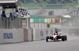 Formula BMW Pacific第六回合 麦当拿初尝胜利滋味