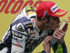 MotoGP马来西亚站罗西夺冠军 斯托纳仅获第六名