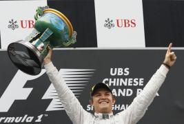 F1中国站罗斯伯格首夺分站冠军 舒马赫遗憾退赛