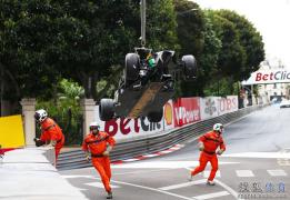 罗斯伯格卫冕F1摩纳哥站 莱科宁丢分维特尔退赛