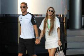 F1名将巴顿同女友度假被迷晕盗窃损失30万镑
